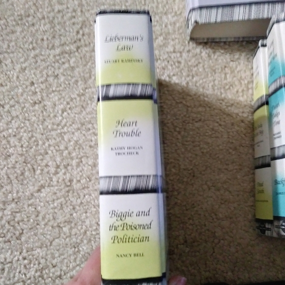 4 Detectives Book Club Books - Picture 3 of 12